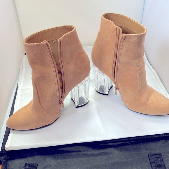 Tan Faux Suede Booties, maybe sz 61/2 to 7, 4 in acrylic heel, some flaws. - Picture 4 of 10